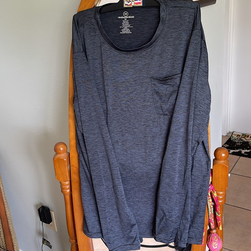 Man tops - Picture 2 of 6